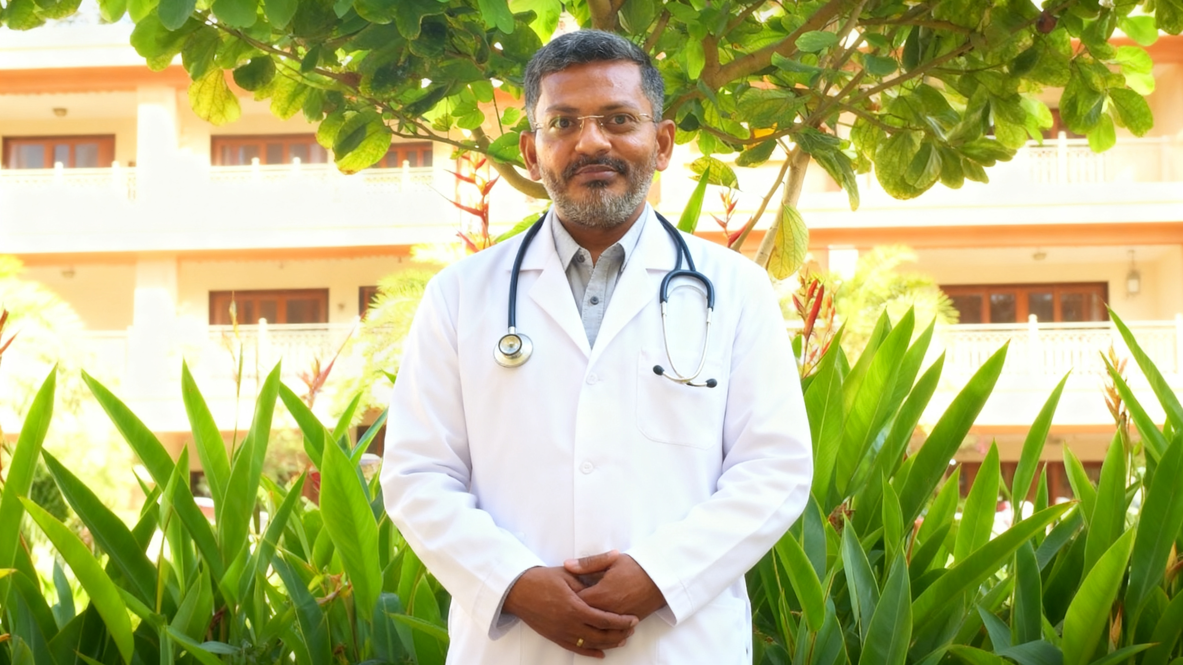 Dr. Leo - Holistic Wellness Expert